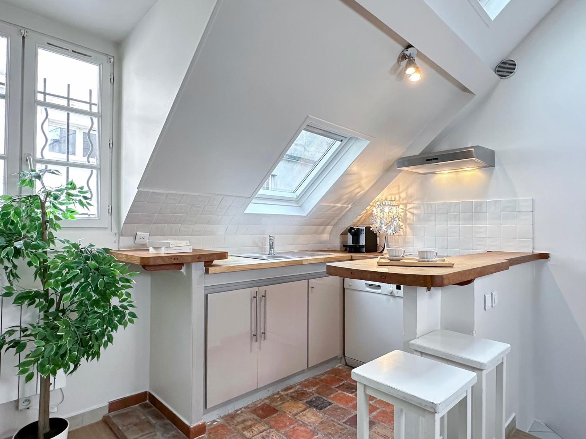 Unique & Beautiful Duplex In Saint-Germain Lägenhet Paris Exteriör bild