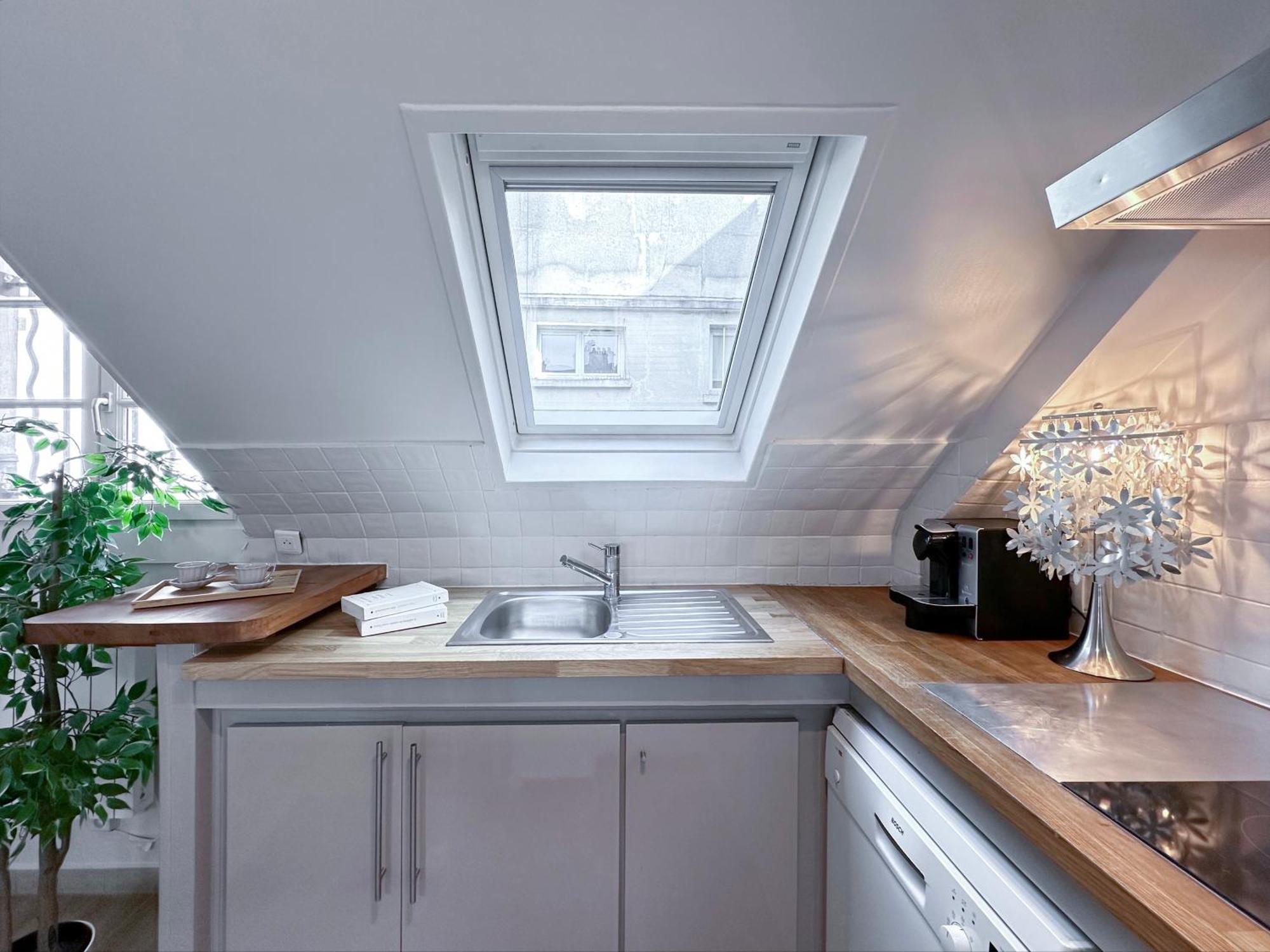 Unique & Beautiful Duplex In Saint-Germain Lägenhet Paris Exteriör bild