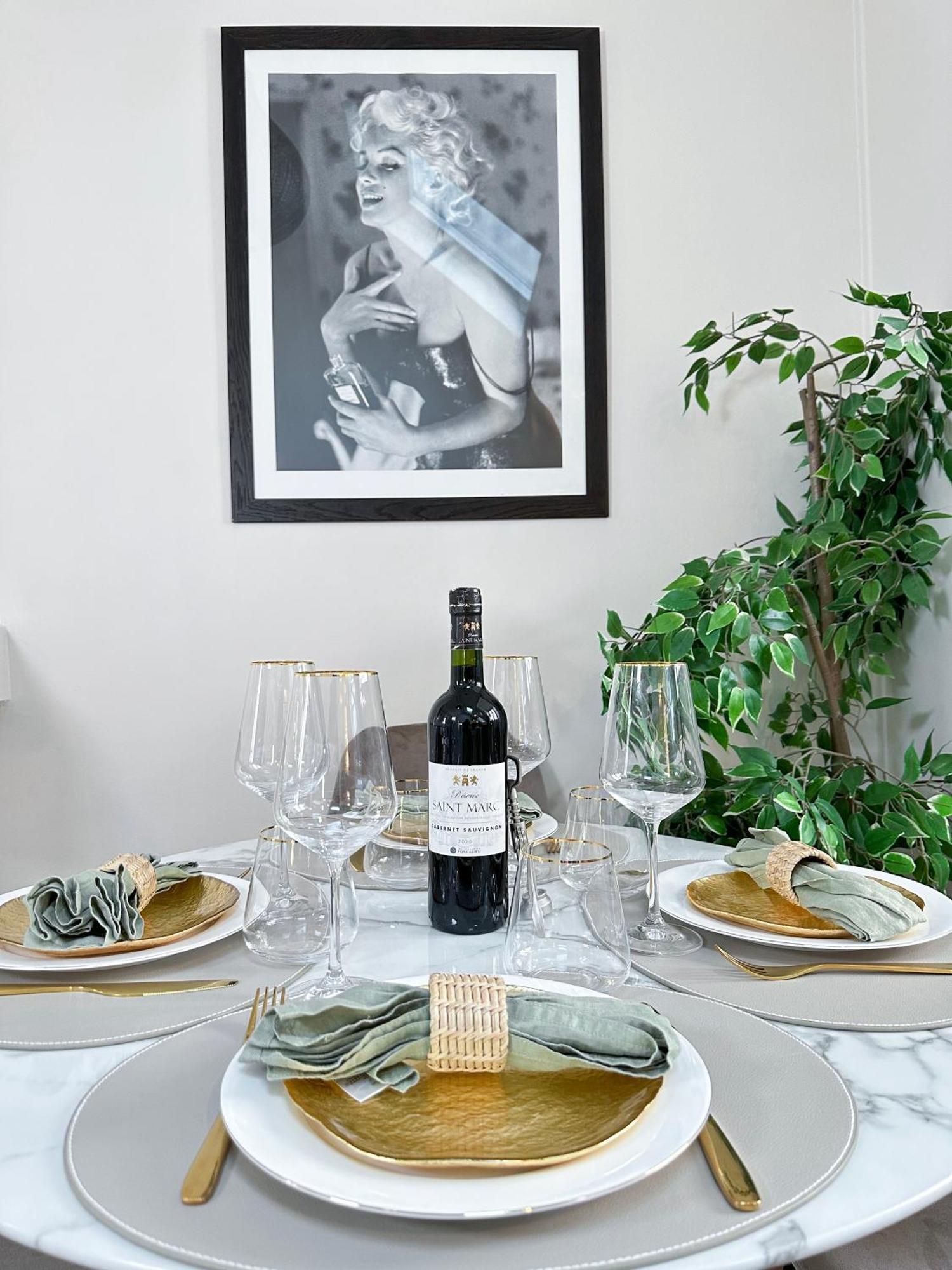 Unique & Beautiful Duplex In Saint-Germain Lägenhet Paris Exteriör bild